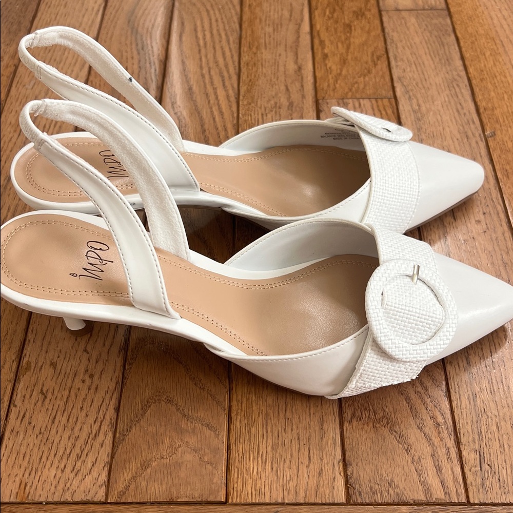 Impo women’s white sandals